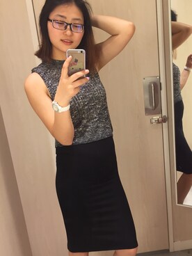 「H&M（エイチ・アンド・エム）のアイテム（タンクトップ、グレー系）」を使った、Cindy Zhang さん（レディース・170cm）の春コーディネート