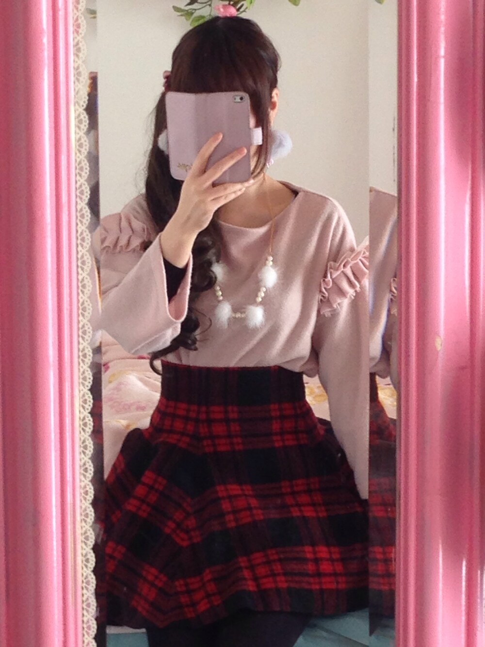 「no brandのアイテム（ニット/セーター、ピンク系）」を使った、めぽちフィールドさん（レディース・151cm）の冬コーディネートの1枚目の写真