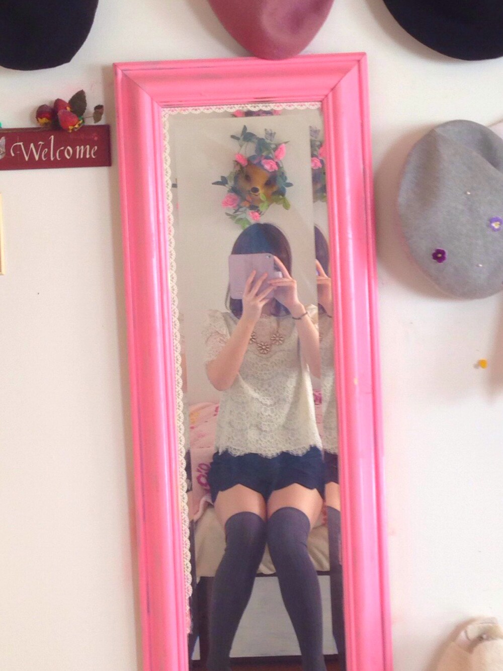 「JILL STUARTのアイテム（シャツ/ブラウス、ホワイト系）」を使った、めぽちフィールドさん（レディース・151cm）の冬コーディネートの1枚目の写真