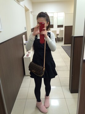 「UNIQLO（ユニクロ）のアイテム（Tシャツ/カットソー、ホワイト系）」を使った、はままさん（レディース・158cm）の冬コーディネート
