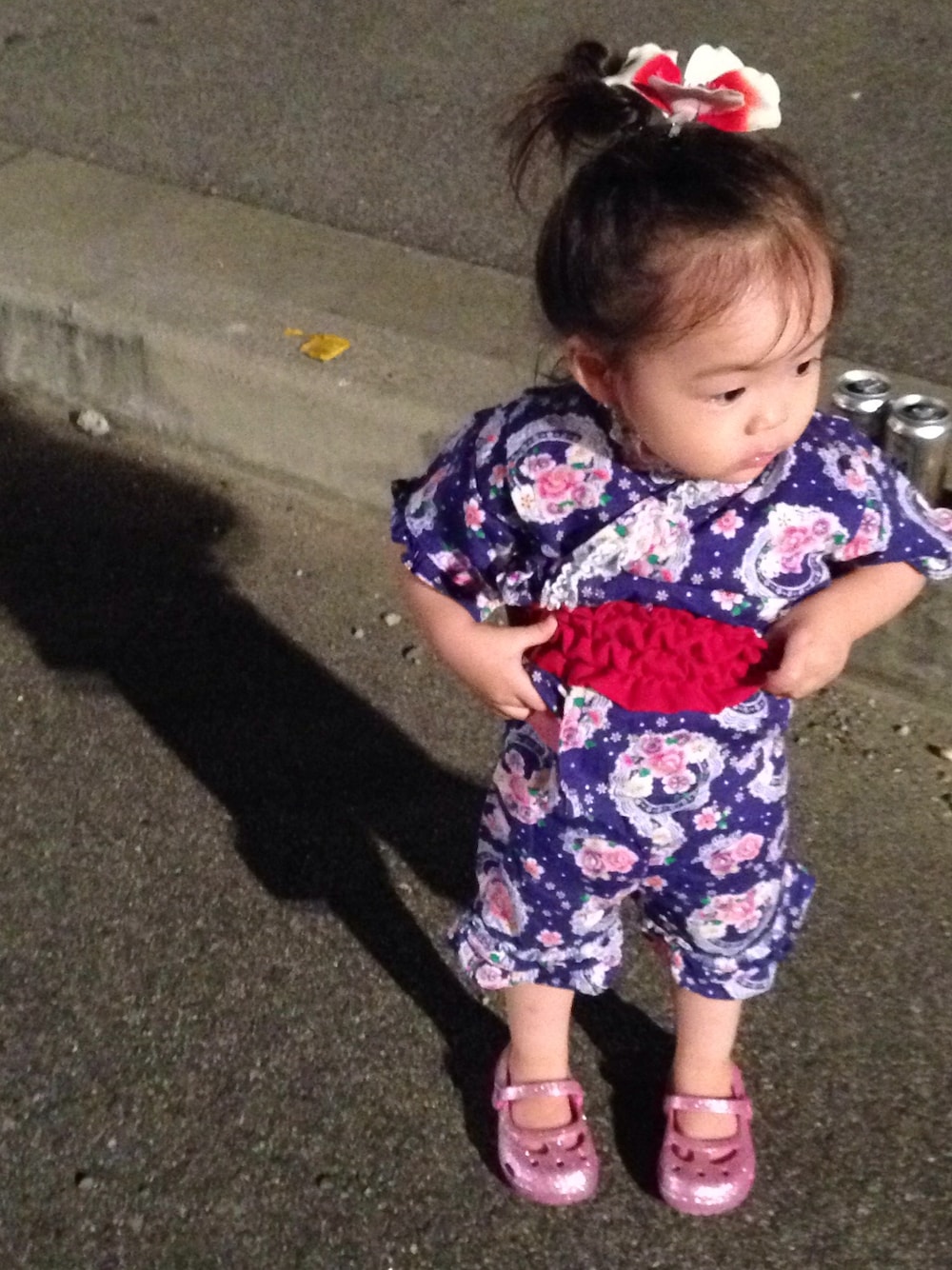 「お祭り、おだんごヘアー、クロックス、甚平、kids」｜「crocsのラメクロックス♥︎（サンダル、ピンク系）」を使った、mimimanさん（キッズ・80cm）の秋コーディネートの1枚目の写真