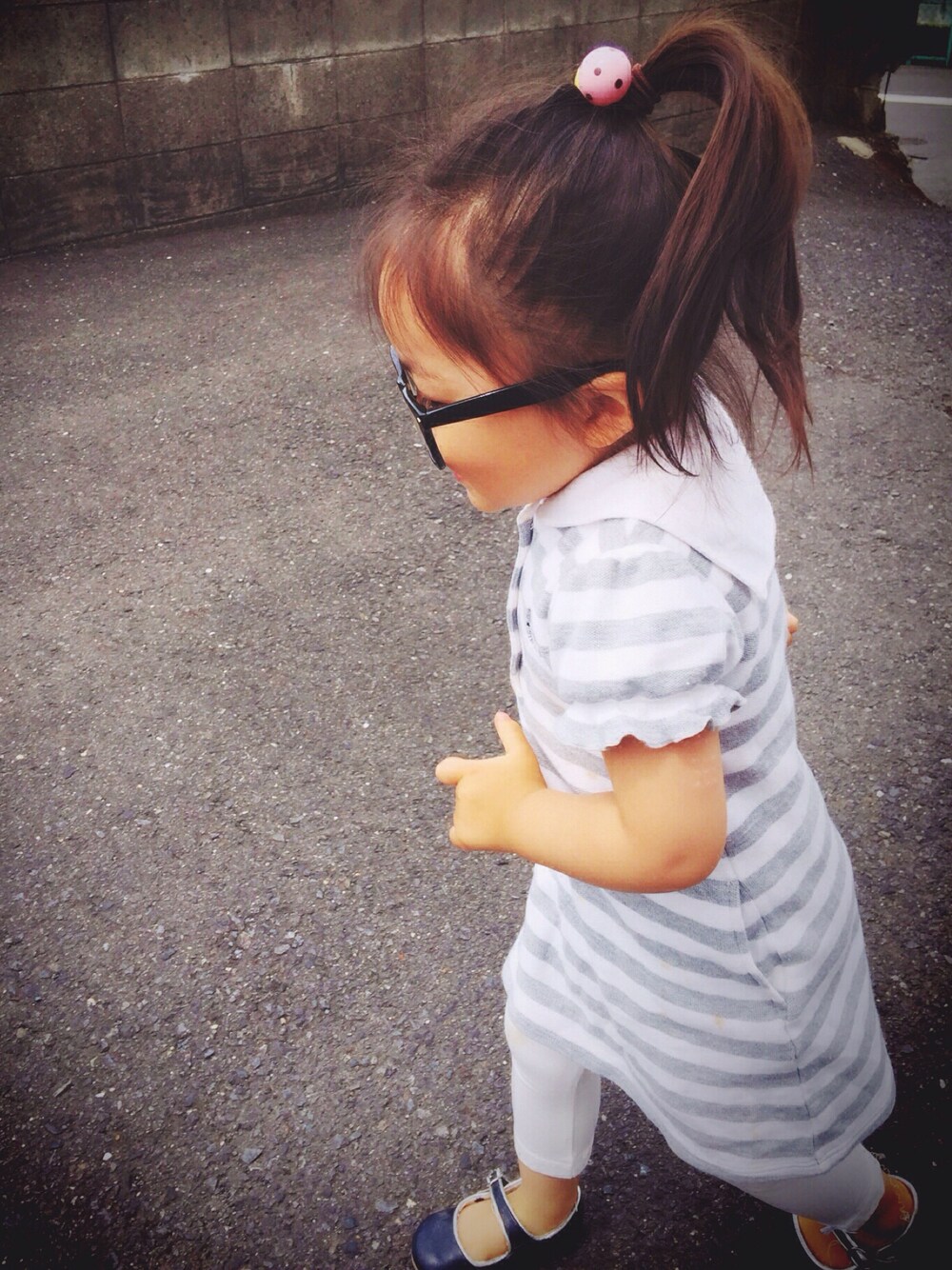 「kids」｜「N.（N. Natural Beauty Basic）の【KIDS】伊達メガネ（メガネ、ブラック系）」を使った、mimimanさん（キッズ・80cm）の秋コーディネートの1枚目の写真