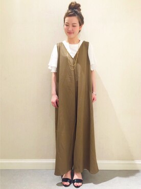 「アイテム（つなぎ/オールインワン、ベージュ系）」を使った、risaさん（レディース・155cm）の春コーディネート