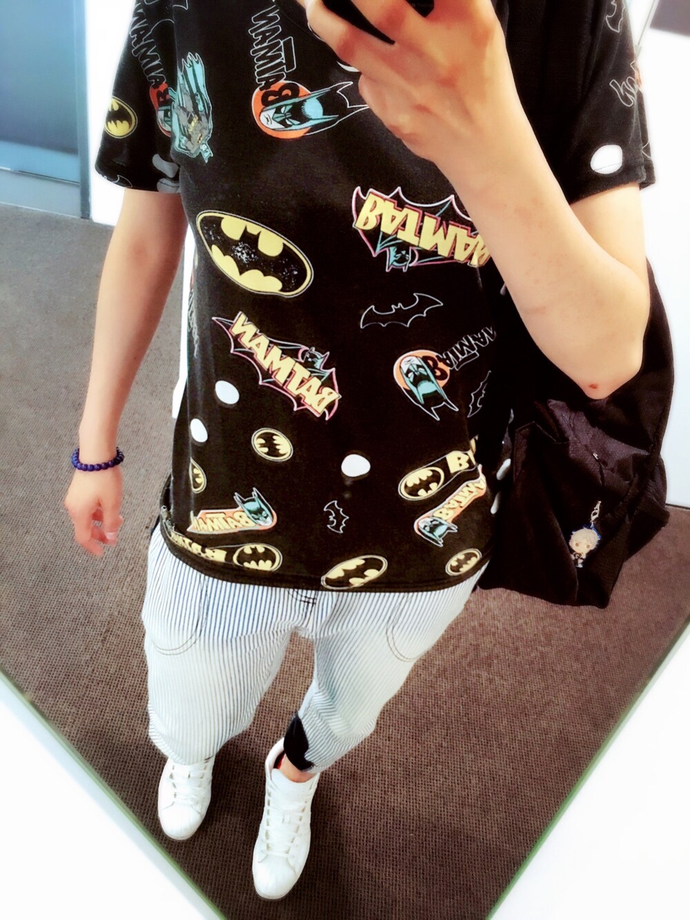 「whengoingtoschool」｜「VANSのアイテム（バックパック/リュック、ブラック系）」を使った、星野靜夜さん（レディース・160cm）の秋コーディネートの1枚目の写真