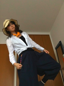 「GU（ジーユー）のアイテム（シャツ/ブラウス、ホワイト系）」を使った、ゆりゆりゅうさん（レディース・167cm）の春コーディネート