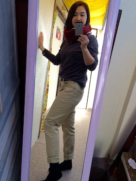 「GU（ジーユー）のアイテム（チノパンツ、ベージュ系）」を使った、Tomoさん（レディース）の秋コーディネート