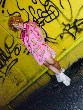 「LAZY OAF（レイジーオーフ）のlazyoaf pinkシャツ（シャツ/ブラウス、ピンク系）」を使った、amitasoさん（レディース・151cm）の秋コーディネート