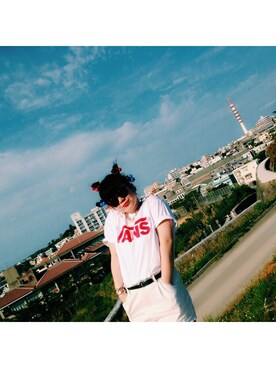 「VANS（バンズ）のアイテム（Tシャツ/カットソー、ホワイト系）」を使った、amitasoさん（レディース・151cm）の春コーディネート