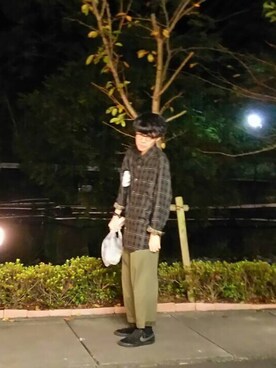 「DRIES VAN NOTEN（ドリスヴァンノッテン）のアイテム（スラックス）」を使った、カネモンさん（メンズ・176cm）の秋コーディネート