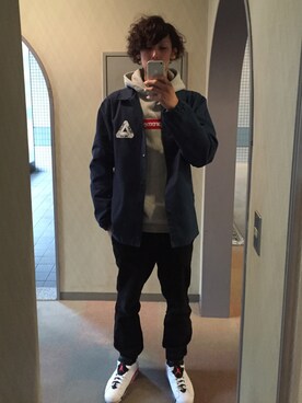 「palace」｜「アイテム（その他アウター）」を使った、syunさん（メンズ・180cm）の冬コーディネート