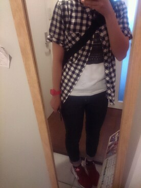 「アイテム（アナログ腕時計、ピンク系）」を使った、まめたくさん（レディース・157cm）の夏コーディネート