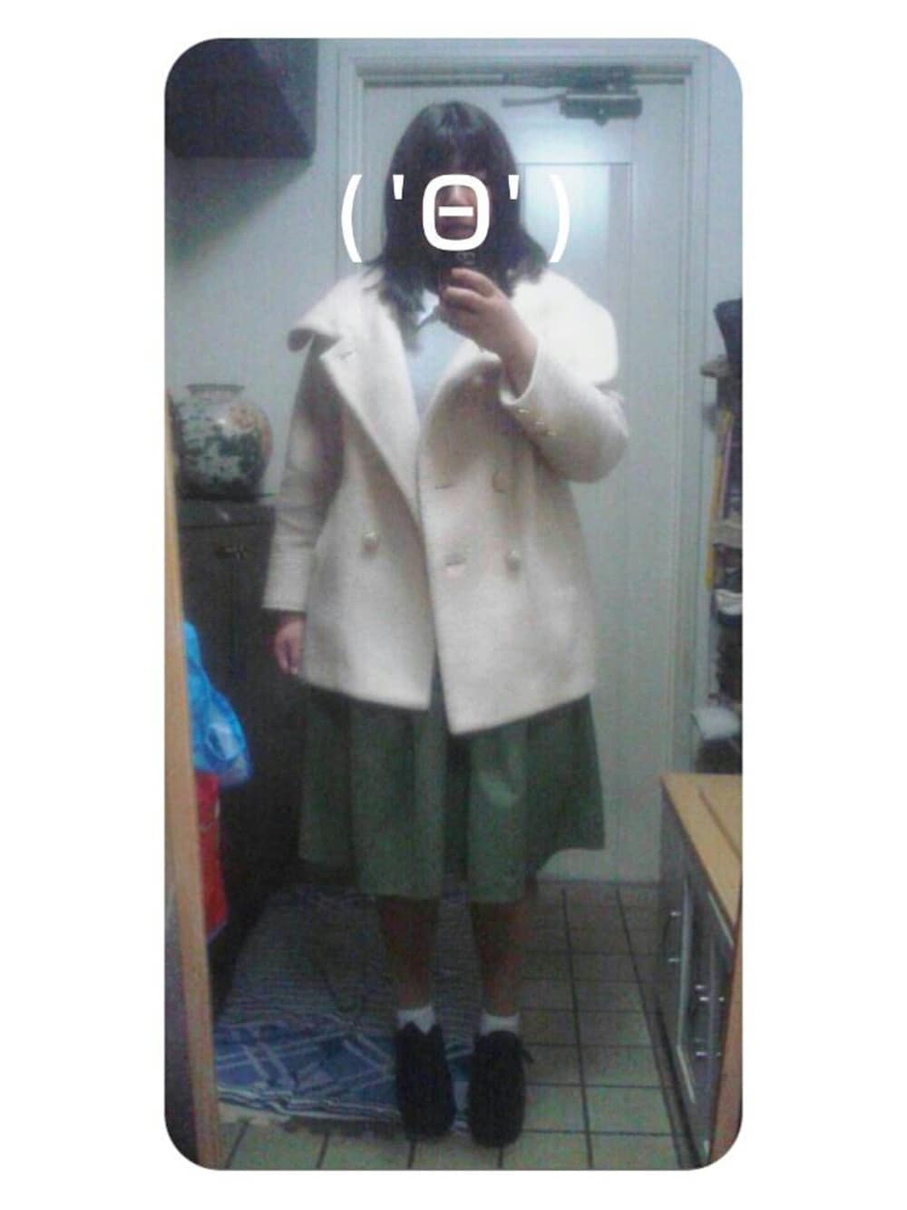 「襟付き、ミモレスカート、カーキ、白ソックス、クラッチバッグ、美容院、さっぱり、巻いてないから外巻き。笑」｜「しまむらのアイテム（その他トップス、グレー系）」を使った、まんぼー｡さん（レディース・172cm）の春コーディネートの1枚目の写真