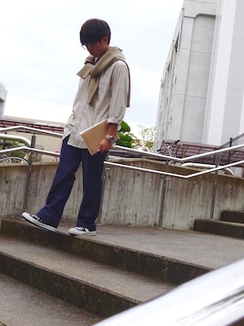 「SHIPS（シップス）のアイテム（カーディガン/ボレロ、ベージュ系）」を使った、Kenichℹ︎さん（メンズ・170cm）の秋コーディネート