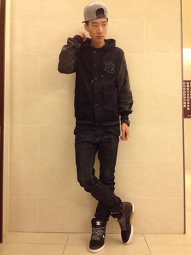 「DC SHOES（ディーシーシューズ）のアイテム（ジャケット/アウター）」を使った、wadeさん（メンズ・183cm）の春コーディネート