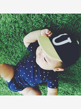 「abcd（ナシ）のアイテム（キャップ）」を使った、chanmoさん（キッズ・60cm）の夏コーディネート