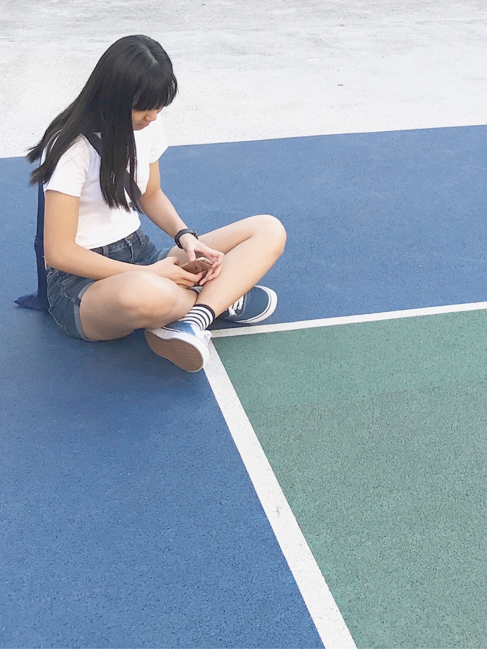 「blue、Blue Monday、ootd、outfit、summer、causal、VANS AUTHENTIC」｜「VANSのVANS ヴァンズ AUTHENTIC オーセンティック V44CLA NAVY（スニーカー、ブルー系）」を使った、sad9potatoさん（レディース・163cm）の秋コーディネートの1枚目の写真