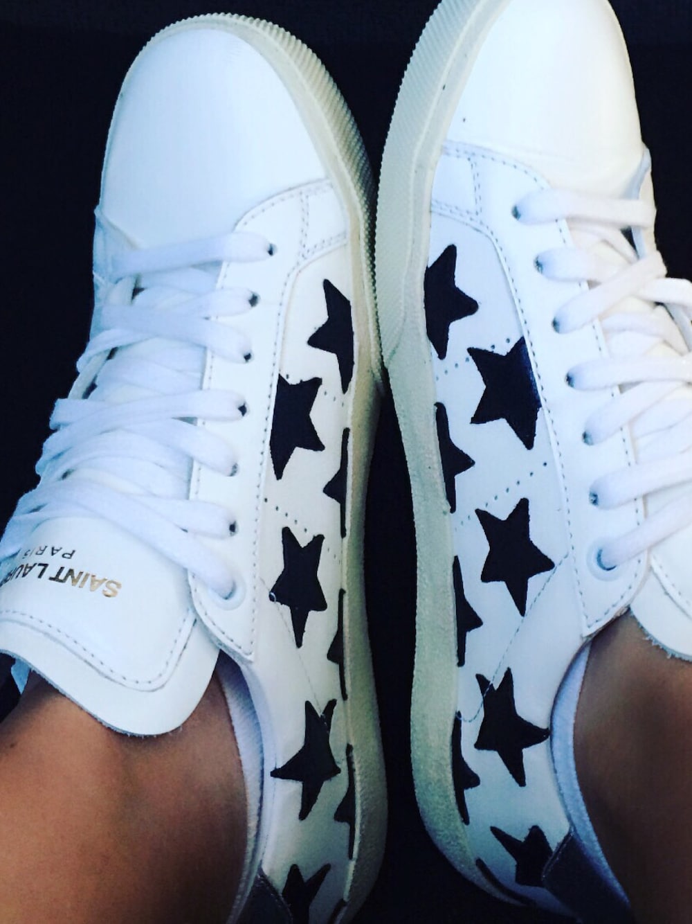 「スニーカー、Saint Laurent、saint laurent paris」｜「SAINT LAURENT PARISのアイテム（スニーカー、ホワイト系）」を使った、Megmixさん（レディース・153cm）の春コーディネートの1枚目の写真