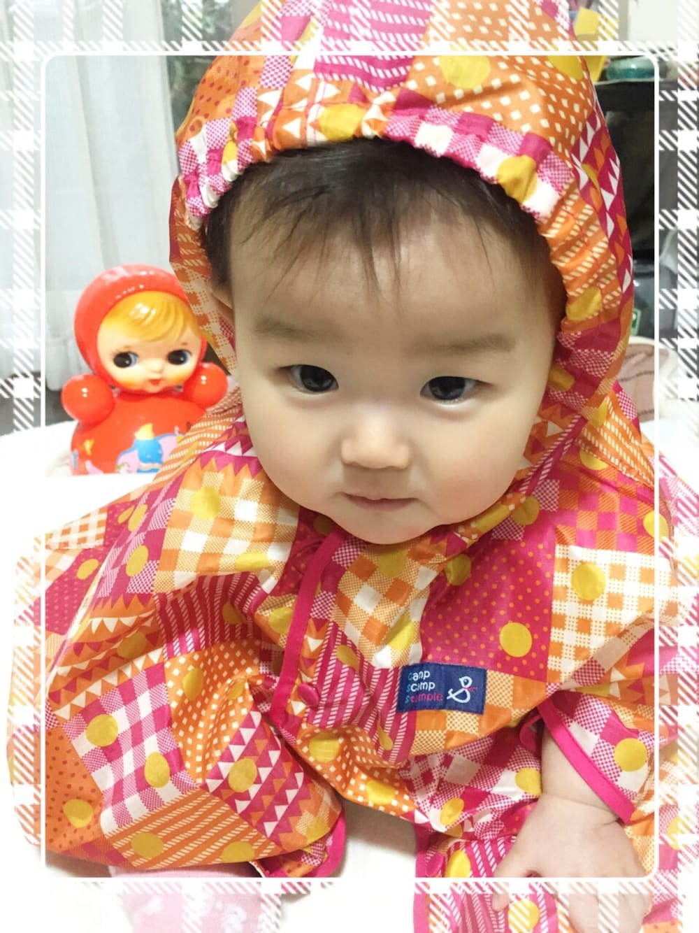 「ポンチョ」｜「stampleのアイテム（その他ベビー用品、オレンジ系）」を使った、まこぴ♪さん（キッズ・60cm）の春コーディネートの1枚目の写真
