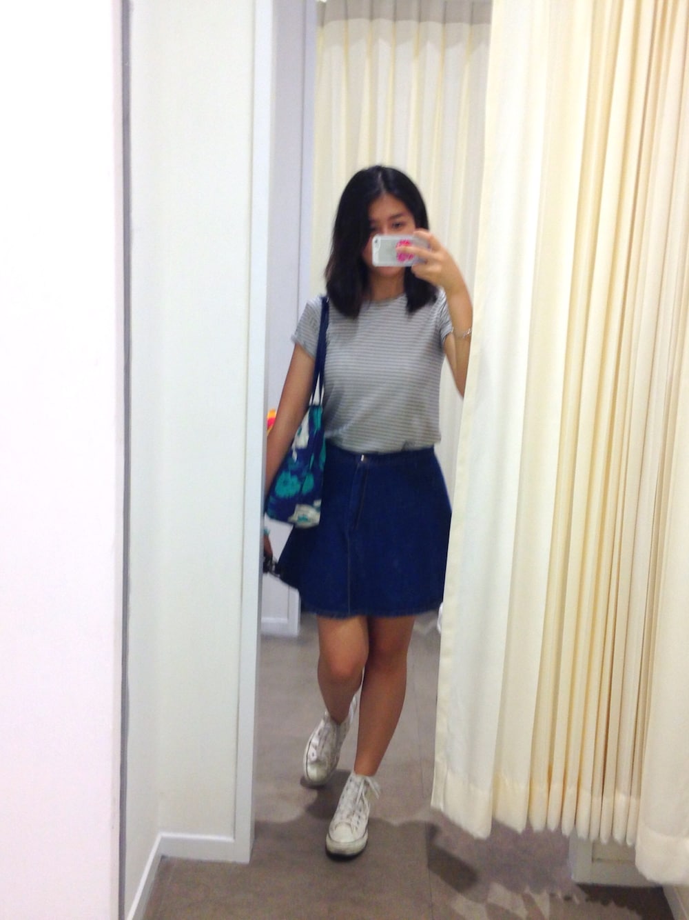 「snidel、大学生」｜「TOPSHOPのMOTO A-LINE DENIM SKIRT（デニムスカート、ブルー系）」を使った、Paliさん（レディース・164cm）の冬コーディネートの1枚目の写真