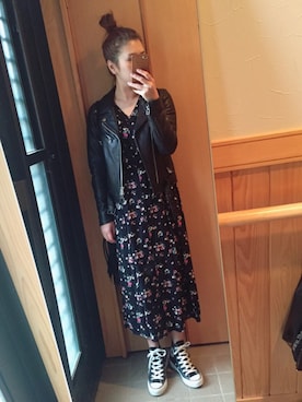 「NINE（ナイン）のアイテム（ライダースジャケット）」を使った、kiiさん（レディース・160cm）の春コーディネート