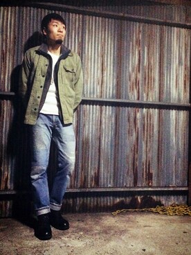 「寒い」｜「アイテム（ミリタリージャケット）」を使った、gorillaさん（メンズ・175cm）の春コーディネート