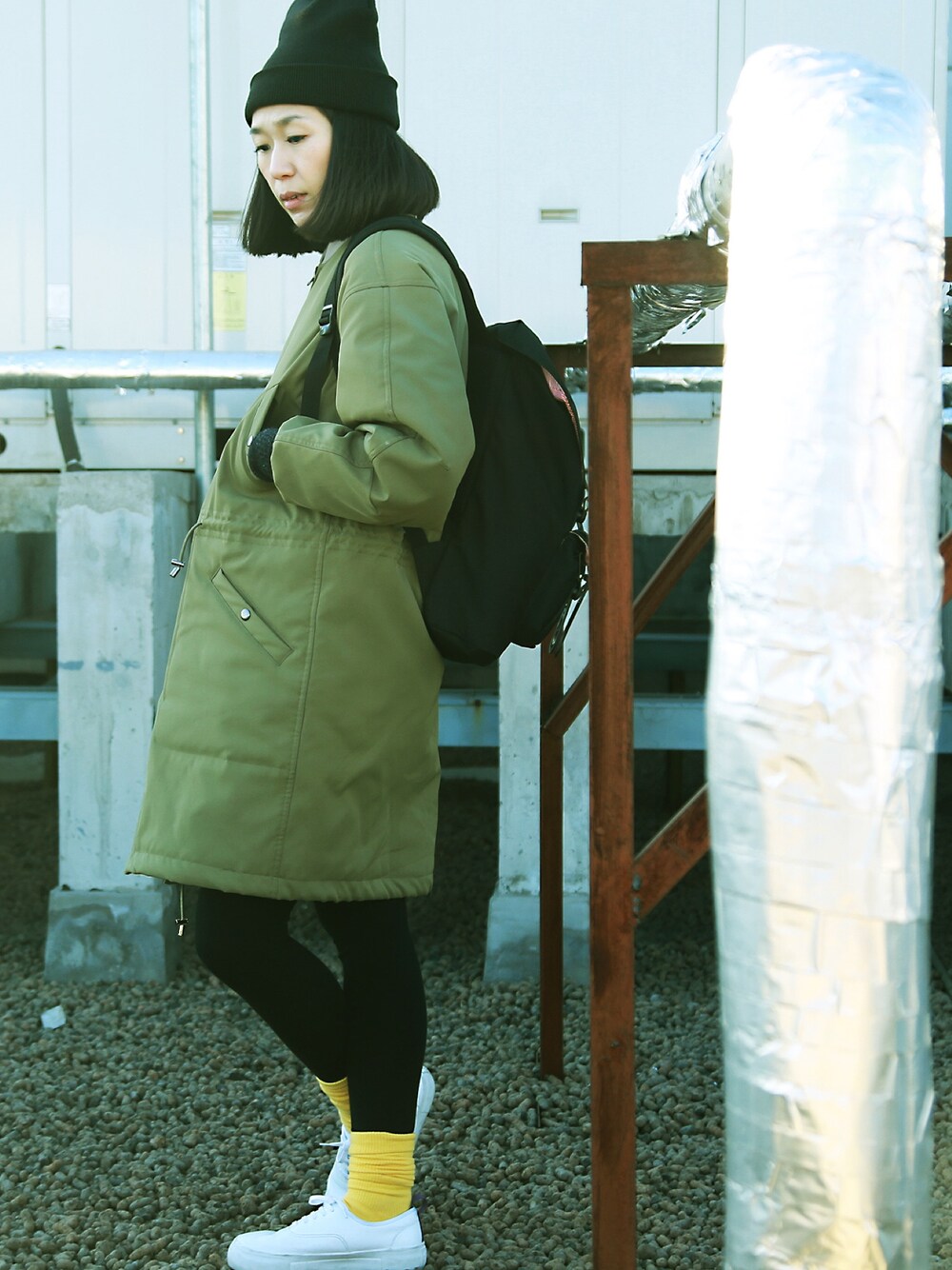 「American Apparel、ISABEL MARANT、Herschel、EYTYS、street」｜「Herschel Supplyのアイテム（バックパック/リュック、ブラック系）」を使った、weiさん（レディース・168cm）の冬コーディネートの1枚目の写真