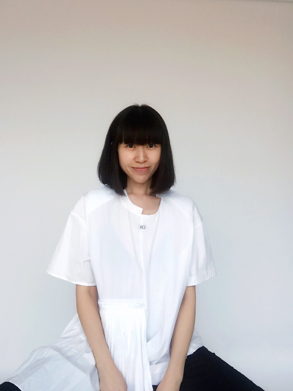 「summer、summer style、white、white shirt、off white、ISABEL MARANT、ISABEL MARANT ETOILE」｜「off whiteのアイテム（Tシャツ/カットソー、ホワイト系）」を使った、weiさん（レディース・168cm）の夏コーディネートの1枚目の写真
