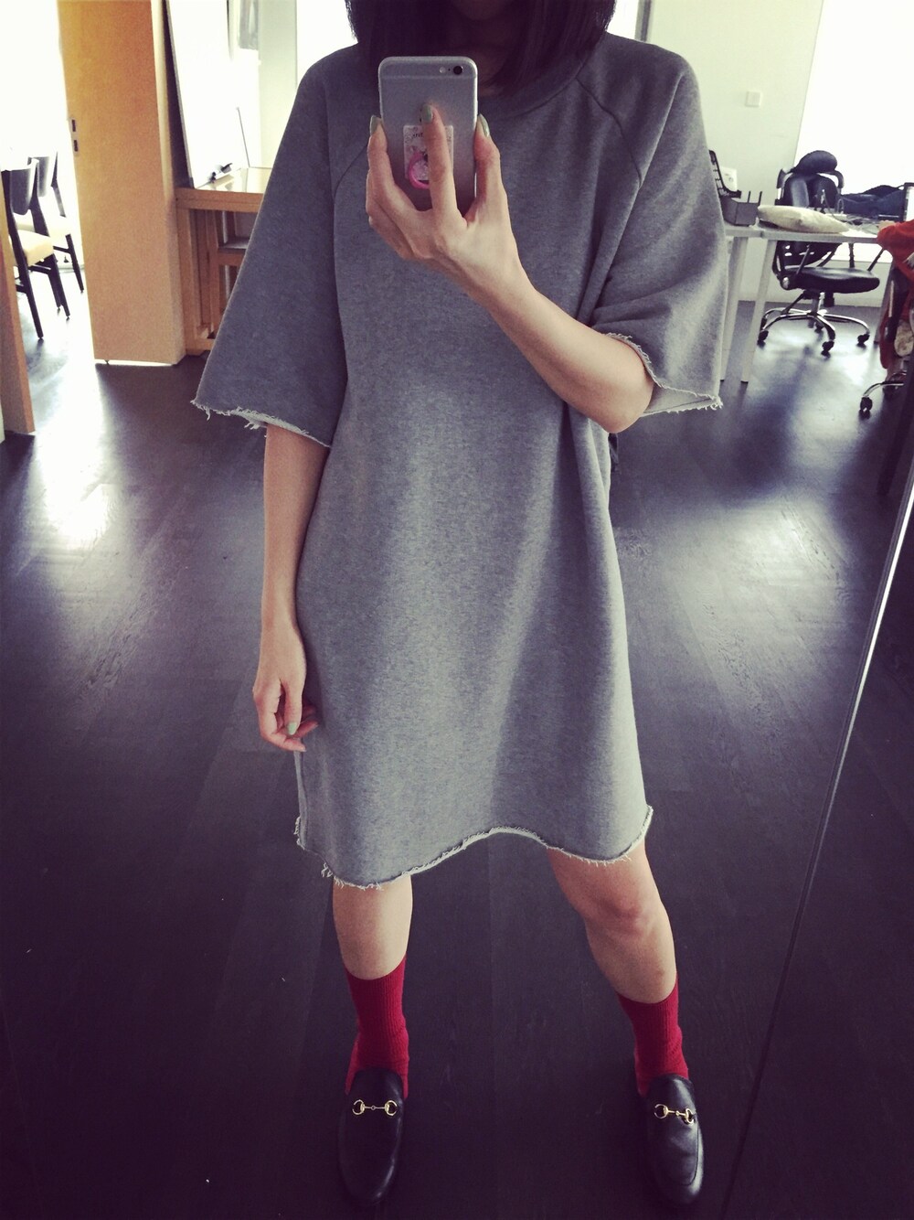 「夏、MM6、UNIQLO、GUCCI」｜「MM6 Maison Martin Margielaのアイテム（ワンピース、グレー系）」を使った、weiさん（レディース・168cm）の夏コーディネートの1枚目の写真