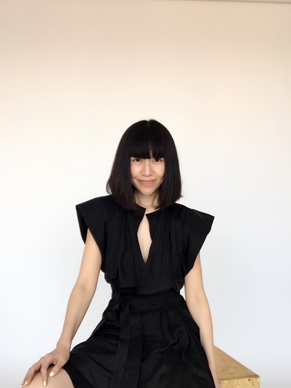 「ISABEL MARANT」｜「ISABEL MARANTのアイテム（ワンピース、ブラック系）」を使った、weiさん（レディース・168cm）の夏コーディネートの1枚目の写真
