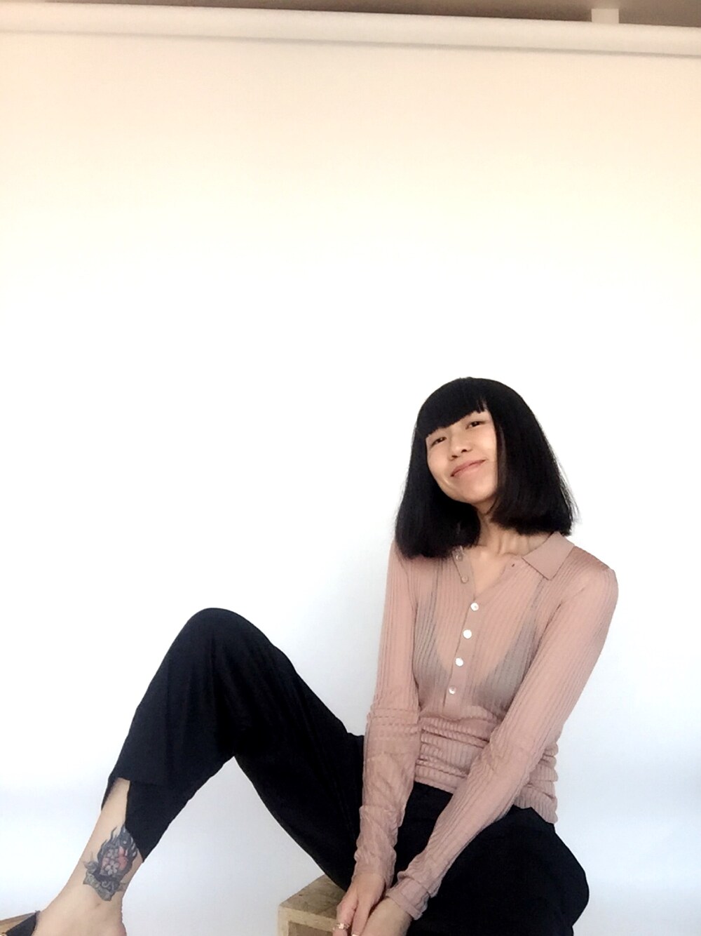 「H&M、ISABEL MARANT、ISABEL MARANT ETOILE」｜「H&Mのアイテム（ニット/セーター、オレンジ系）」を使った、weiさん（レディース・168cm）の夏コーディネートの1枚目の写真