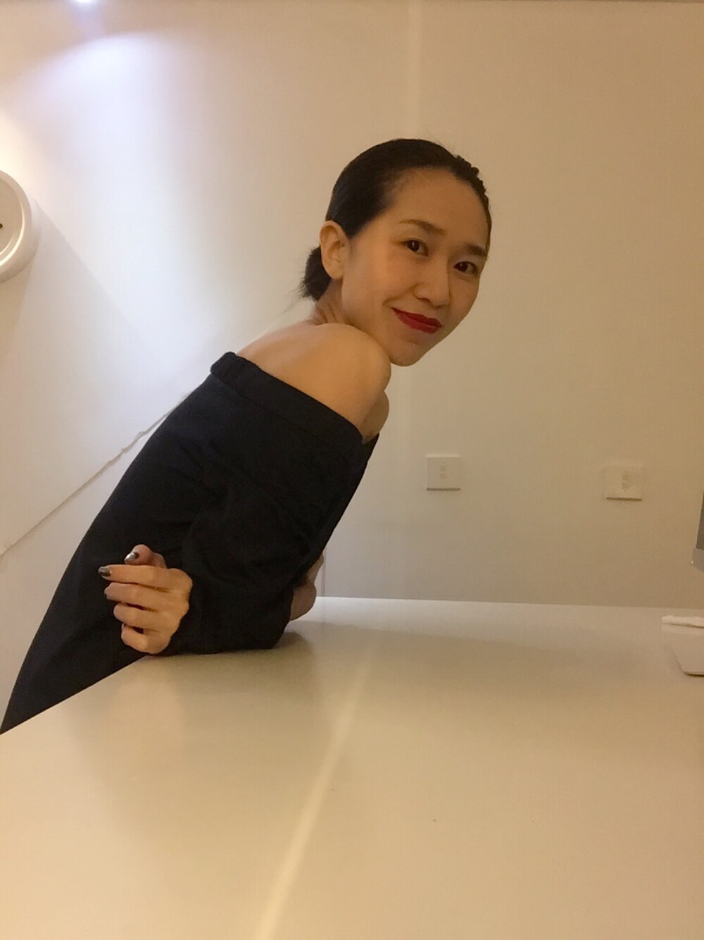 「秋コーデ、休日スタイル」｜「COSのアイテム（ワンピース、ブルー系）」を使った、weiさん（レディース・168cm）の秋コーディネートの1枚目の写真