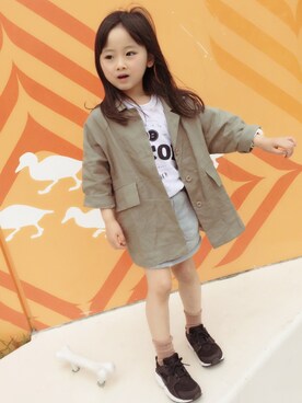 「Lee（リー）のアイテム（スカート）」を使った、iee♡さん（キッズ・110cm）の春コーディネート