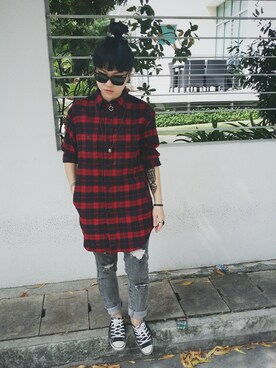 「tornjeans」｜Celia Thamさん（レディース・163cm）の冬コーディネート