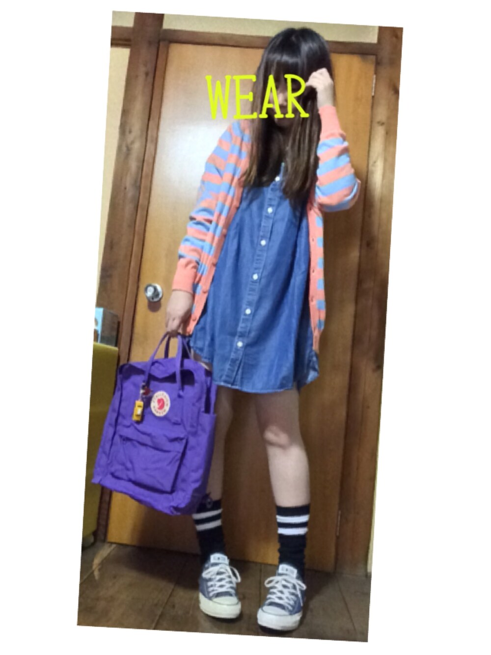 「シャツワンピ、カーディガン、ボーダー、リュック、ラインソックス、スニーカー、セサミストリート、ママコーデ」｜「Rodeo CrownsのTUCK SS SH OP 2（ワンピース、ブルー系）」を使った、☆kiraky☆さん（レディース・156cm）の夏コーディネートの1枚目の写真