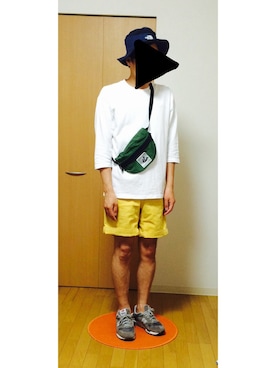 「アイテム（ボディバッグ/ウエストポーチ、グリーン系）」を使った、スーさん（メンズ・172cm）の夏コーディネート