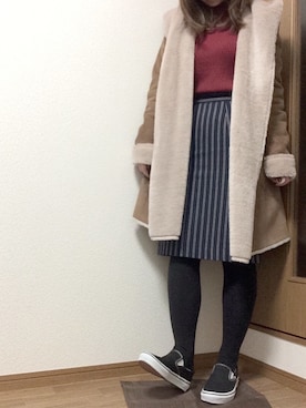 「ハイウエストスカート」｜「アイテム（ムートンコート）」を使った、rikaさん（レディース・159cm）の冬コーディネート