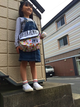 「GAP（ギャップ）のアイテム（シューズ、シルバー系）」を使った、k♡uuuさん（キッズ・130cm）の春コーディネート