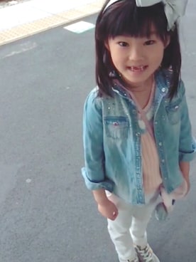 「NEW BALANCE（ニューバランス）のNEW BALANCE / KS574（スニーカー、グレー系）」を使った、k♡uuuさん（キッズ・130cm）の春コーディネート