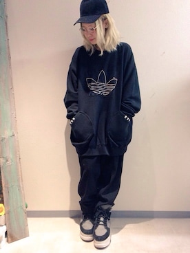 「アイテム（スウェット）」を使った、HANAさん（レディース・155cm）の冬コーディネート