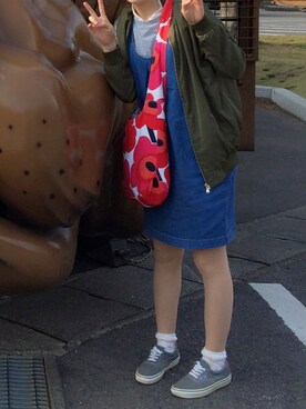 「アイテム（ナイロンジャケット、グリーン系）」を使った、momoさん（レディース・163cm）の秋コーディネート