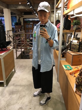 「REMIX（リミックス）のアイテム（帽子）」を使った、蘇煒鈞さん（メンズ・172cm）の秋コーディネート