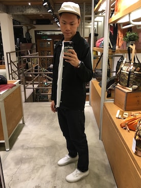 「fragment design（フラグメントデザイン）のアイテム（パンツ）」を使った、蘇煒鈞さん（メンズ・172cm）の秋コーディネート