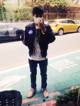 「Alpha Industries（アルファインダストリーズ）のアイテム（ナイロンジャケット）」を使った、AshWangさん（メンズ・175cm）の冬コーディネート