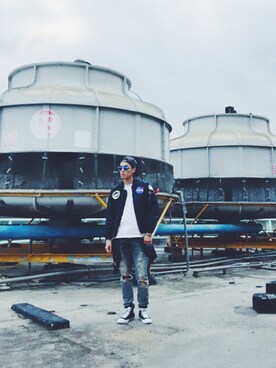 「Alpha Industries（アルファインダストリーズ）のアイテム（ナイロンジャケット）」を使った、AshWangさん（メンズ・175cm）の秋コーディネート