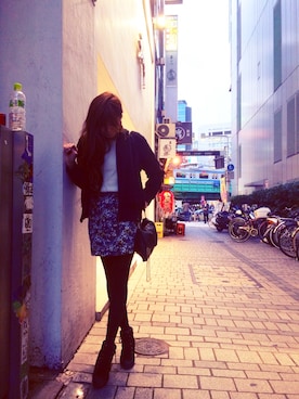 「BEAMS（ビームス）のアイテム（ピアス（両耳用））」を使った、emiさん（レディース・164cm）の秋コーディネート