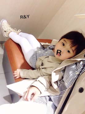 「親子でおそろい」｜「アイテム（トレンチコート）」を使った、R&Y_mamaさん（キッズ・90cm）の春コーディネート