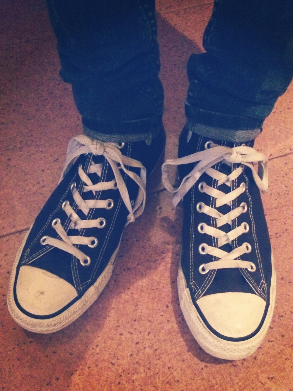 「CONVERSEのCANVAS ALL STAR HI/キャンバス オールスター HI（スニーカー、ホワイト系）」を使った、numaさん（メンズ・165cm）の春コーディネートの1枚目の写真