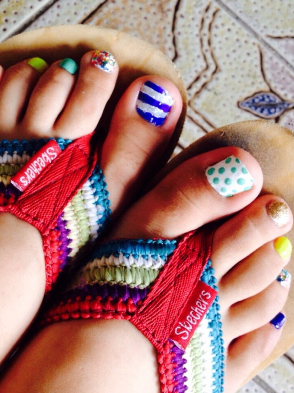 「nail 、summer」｜「SKECHERSのアイテム（サンダル、その他）」を使った、Sumire.さん（レディース・153cm）の春コーディネートの1枚目の写真