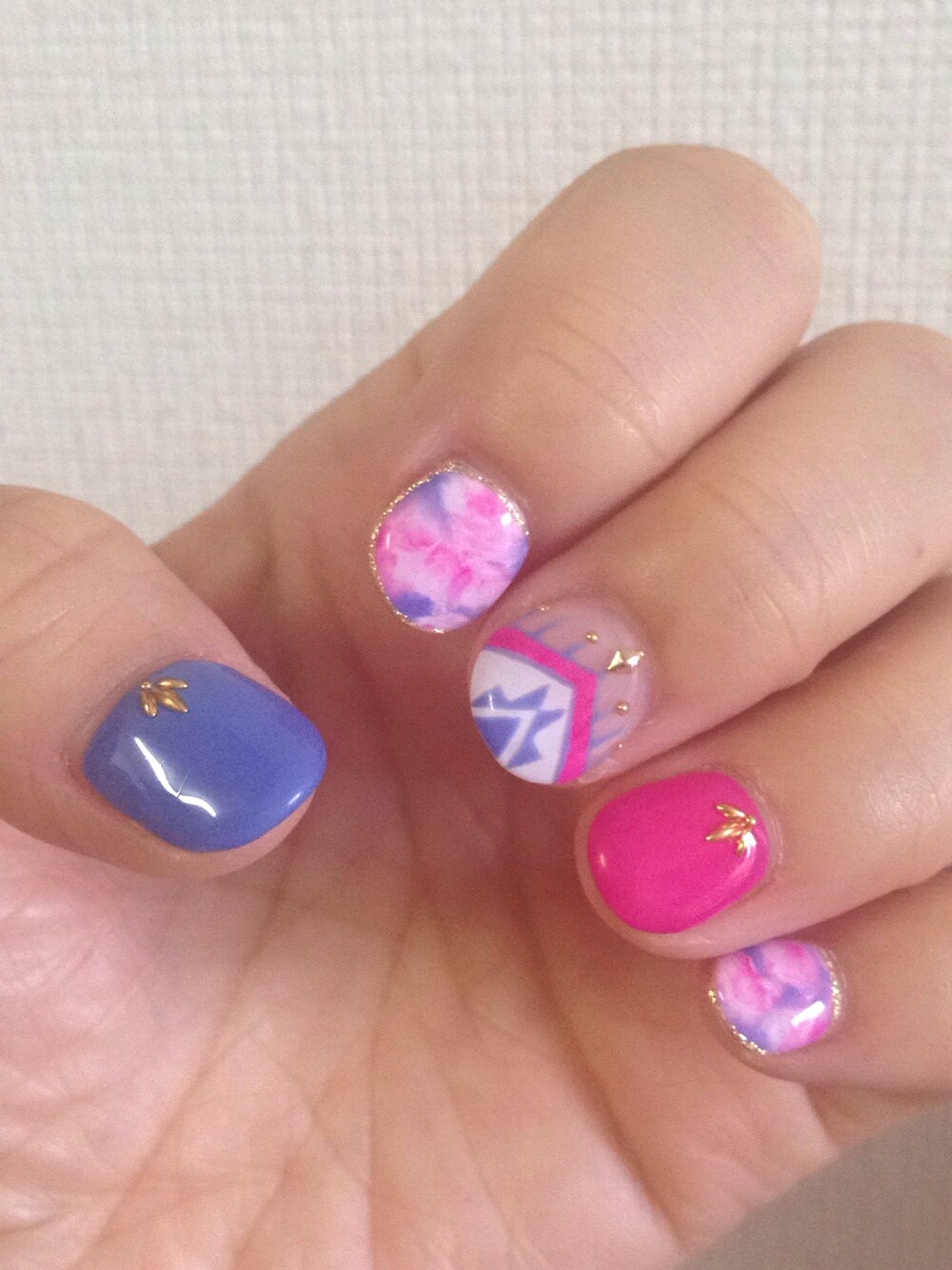 「NAILSのアイテム（その他、ピンク系）」を使った、NassYさん（レディース・162cm）の夏コーディネートの1枚目の写真