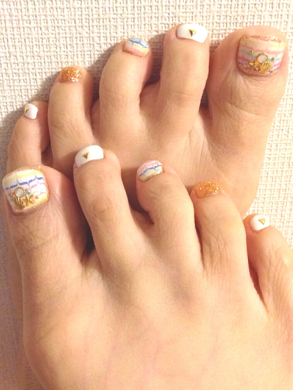 「NAILSのアイテム（その他、ホワイト系）」を使った、NassYさん（レディース・162cm）の夏コーディネートの1枚目の写真